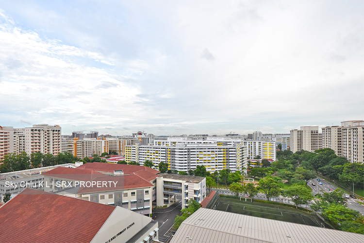 Blk 577 Hougang Avenue 4 (Hougang), HDB Executive #176120372